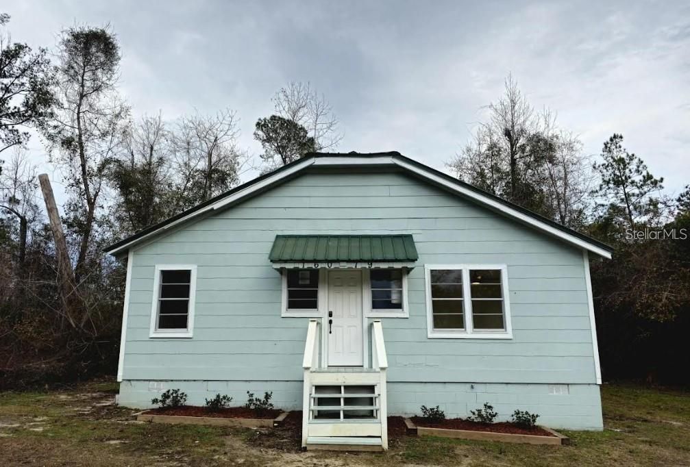 待售: $115,000 (2 贝兹, 1 浴室, 800 平方英尺)