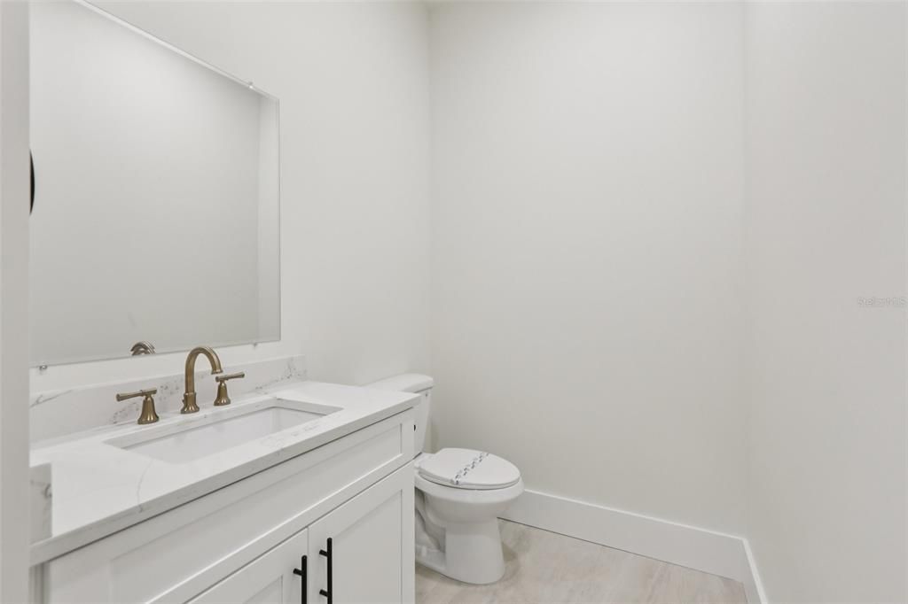 En Venta: $2,400,000 (5 camas, 4 baños, 5359 Pies cuadrados)