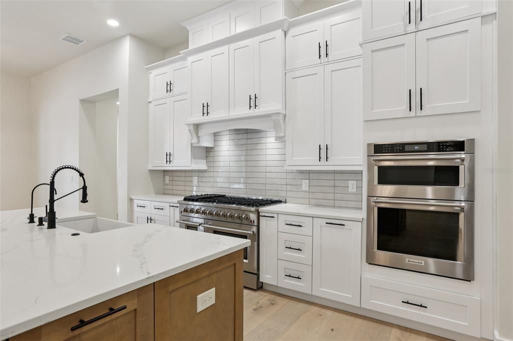 En Venta: $2,400,000 (5 camas, 4 baños, 5359 Pies cuadrados)