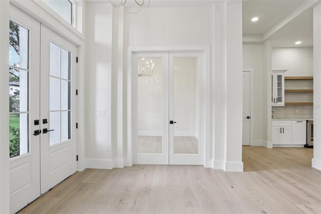 En Venta: $2,400,000 (5 camas, 4 baños, 5359 Pies cuadrados)