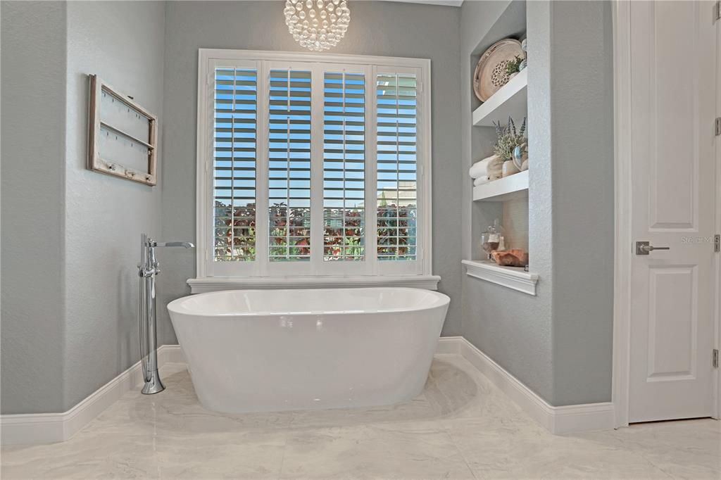 For Sale: $1,100,000 (4 beds, 4 baths, 3197 Square Feet)