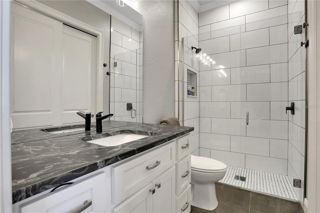 For Sale: $1,100,000 (4 beds, 4 baths, 3197 Square Feet)