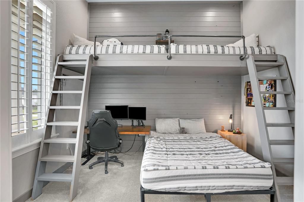 For Sale: $1,100,000 (4 beds, 4 baths, 3197 Square Feet)