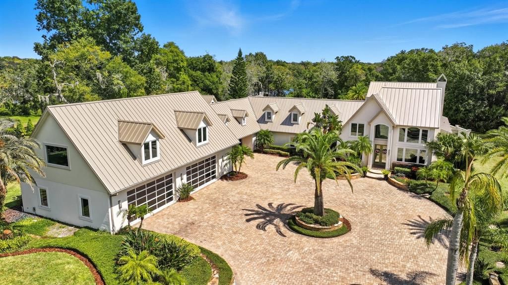 待售: $3,250,000 (5 贝兹, 4 浴室, 8180 平方英尺)