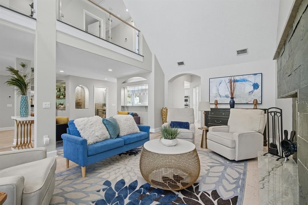 待售: $3,250,000 (5 贝兹, 4 浴室, 8180 平方英尺)