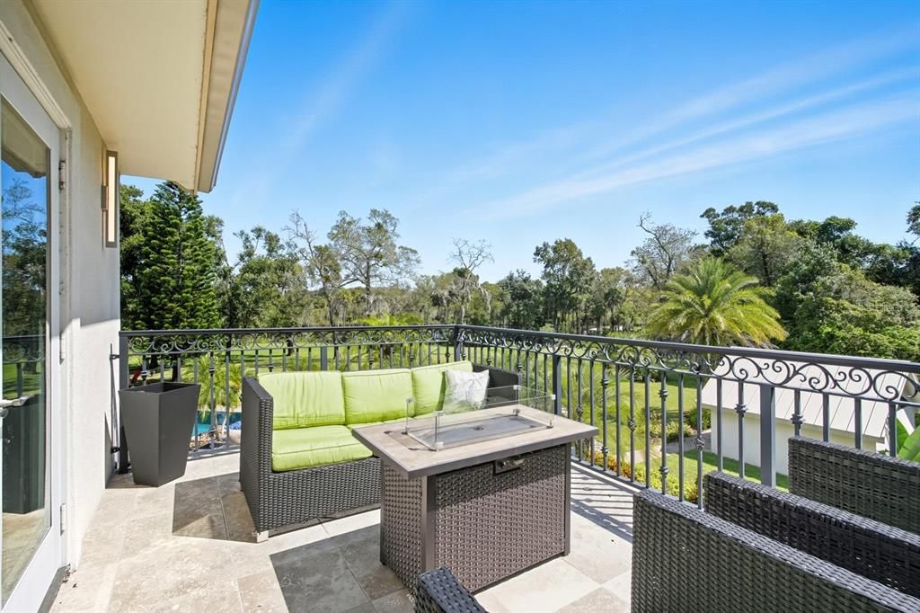 待售: $3,250,000 (5 贝兹, 4 浴室, 8180 平方英尺)