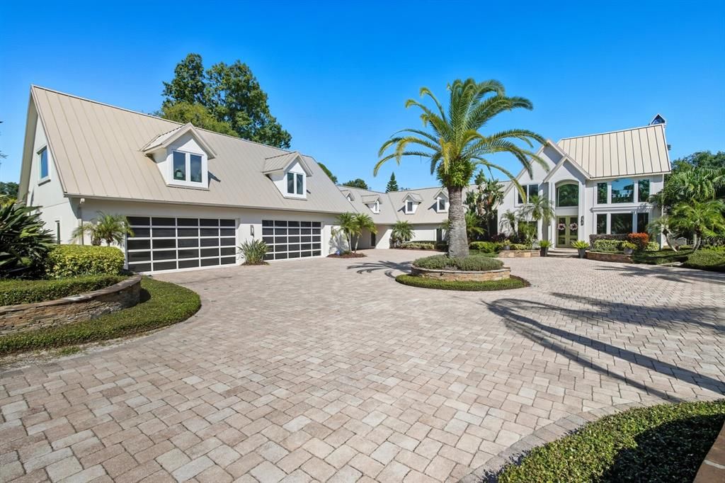 待售: $3,250,000 (5 贝兹, 4 浴室, 8180 平方英尺)