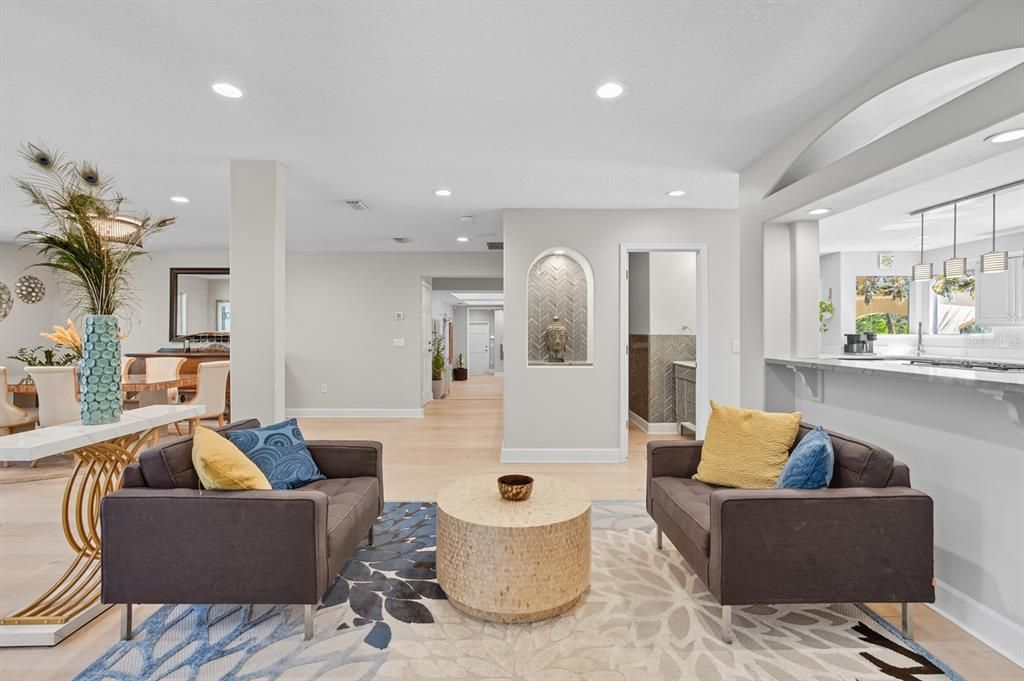 待售: $3,250,000 (5 贝兹, 4 浴室, 8180 平方英尺)