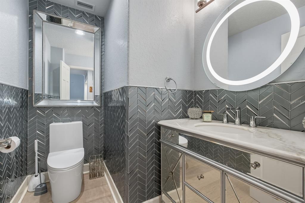 待售: $3,250,000 (5 贝兹, 4 浴室, 8180 平方英尺)