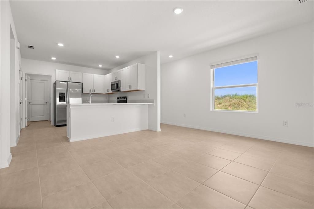 For Rent: $2,039 (3 beds, 2 baths, 1455 Square Feet)