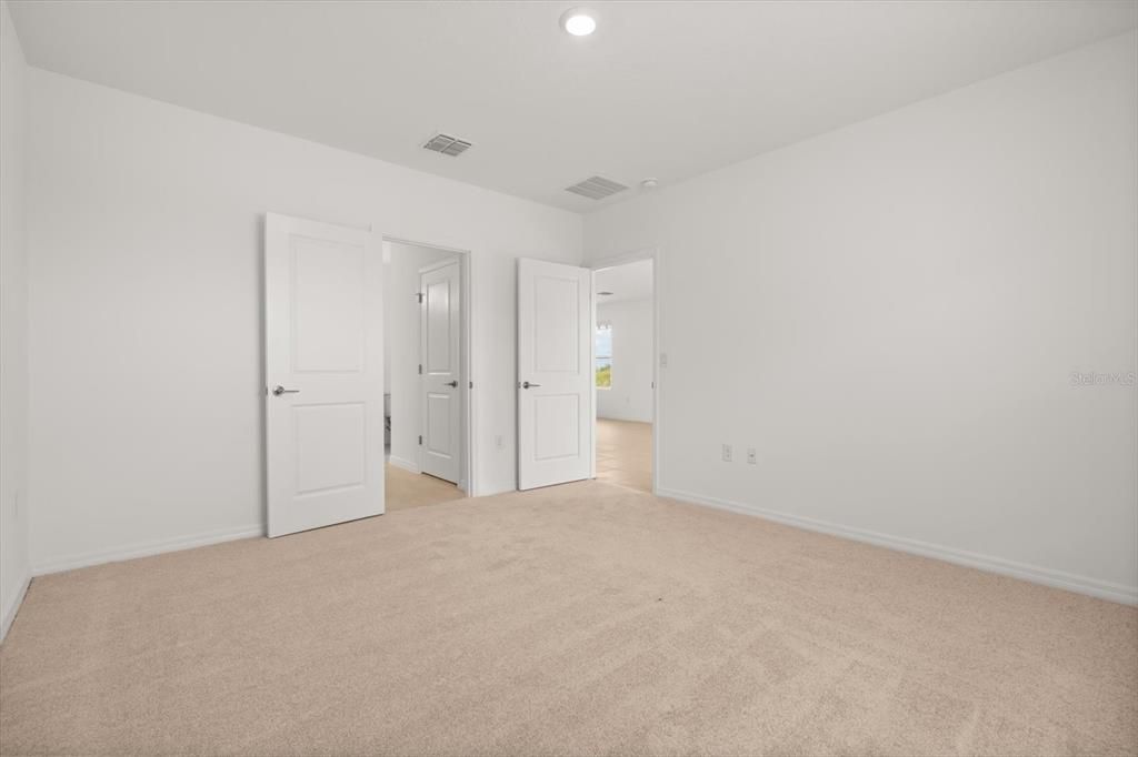 For Rent: $2,039 (3 beds, 2 baths, 1455 Square Feet)