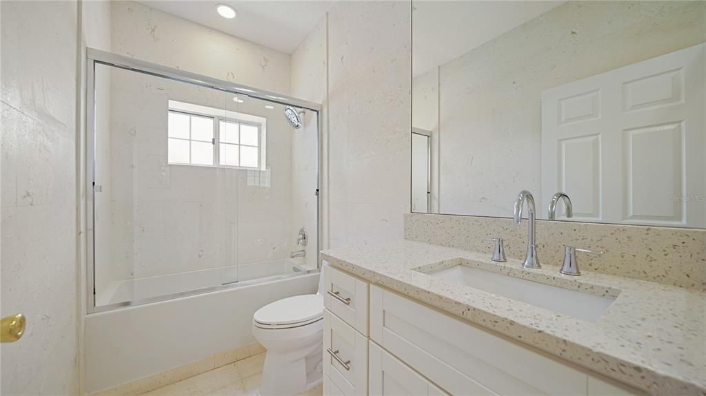 En Venta: $1,299,000 (3 camas, 3 baños, 2312 Pies cuadrados)