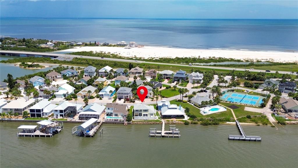 En Venta: $1,299,000 (3 camas, 3 baños, 2312 Pies cuadrados)