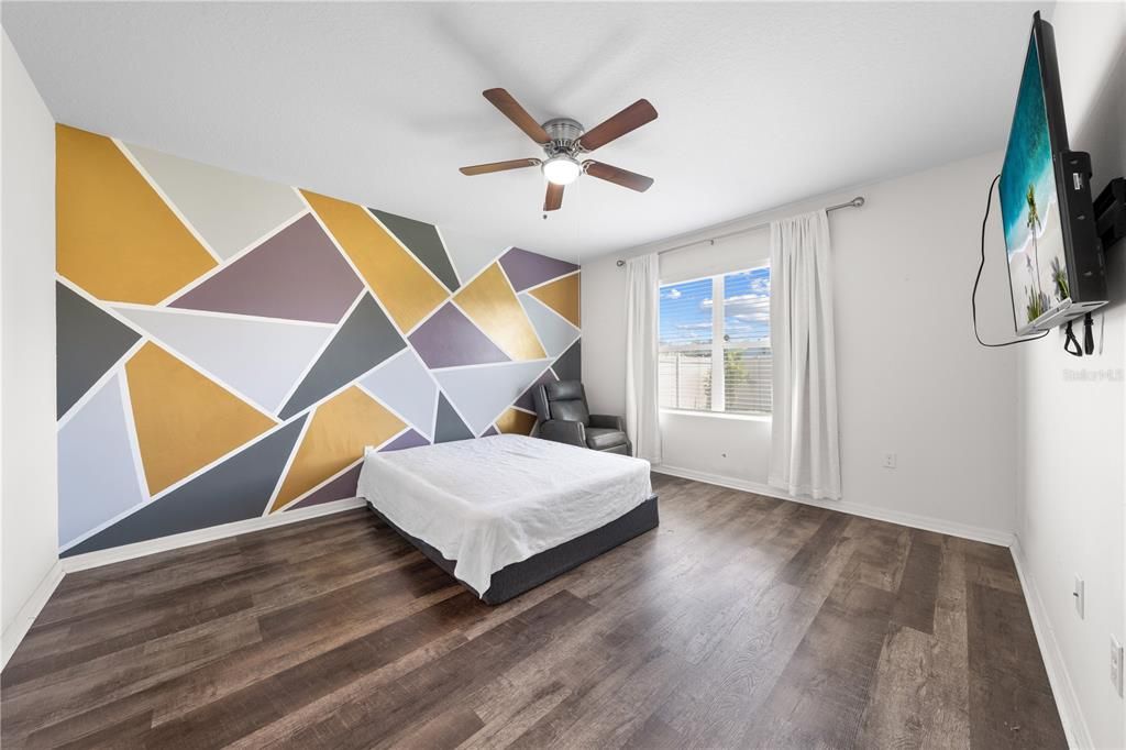 Activo con contrato: $325,000 (3 camas, 2 baños, 1690 Pies cuadrados)