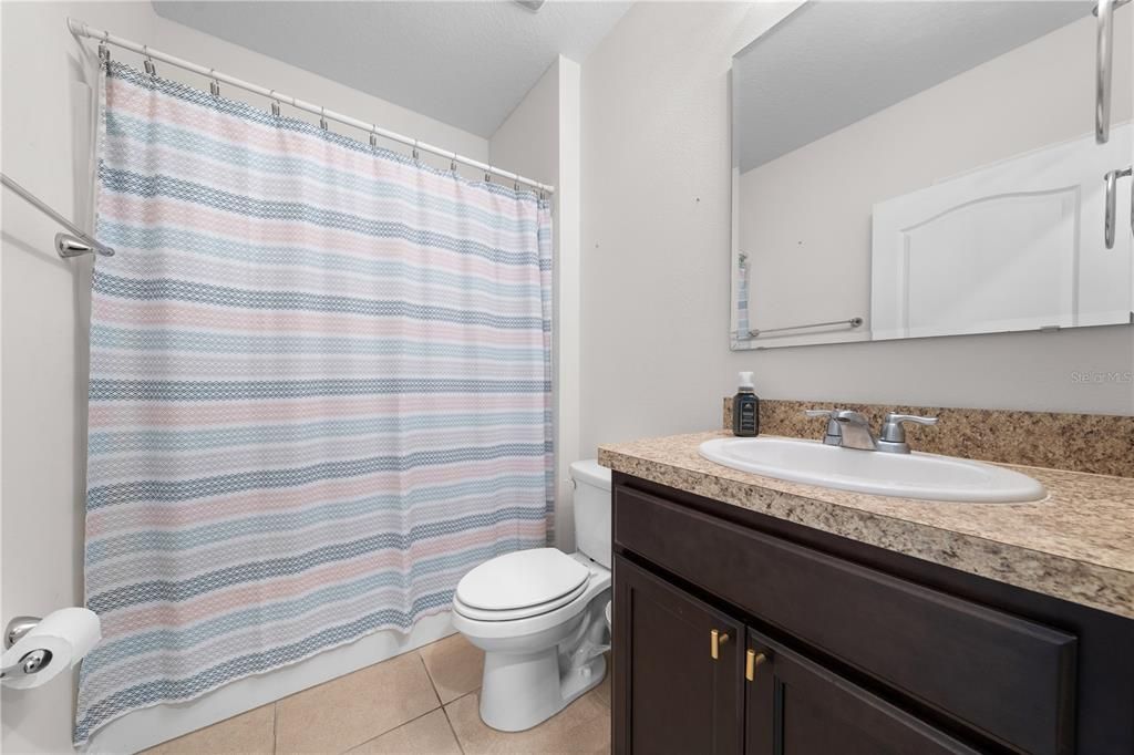 Activo con contrato: $325,000 (3 camas, 2 baños, 1690 Pies cuadrados)