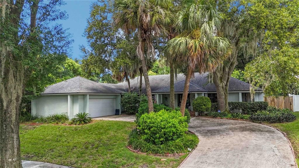 合同活跃: $875,000 (4 贝兹, 2 浴室, 2732 平方英尺)