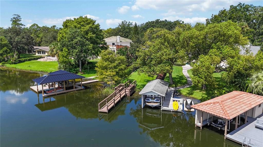 合同活跃: $875,000 (4 贝兹, 2 浴室, 2732 平方英尺)