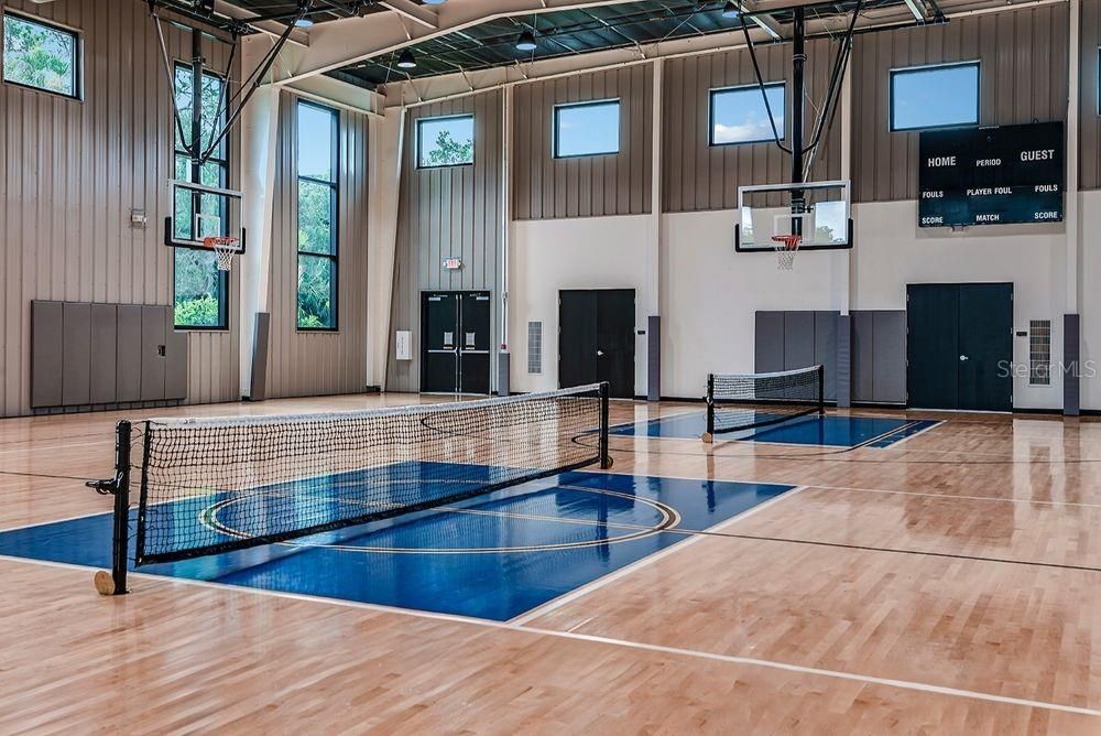 Под контрактом: $342,000 (3 спален, 2 ванн, 1500 Квадратных фут)