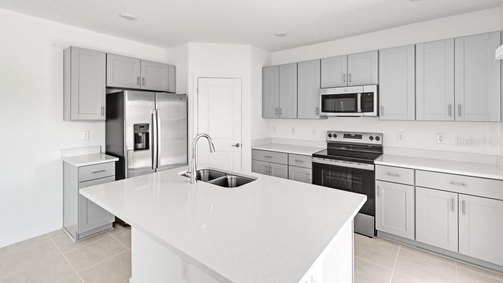 Под контрактом: $342,000 (3 спален, 2 ванн, 1500 Квадратных фут)