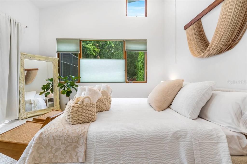 出租: $13,000 (3 贝兹, 3 浴室, 2939 平方英尺)