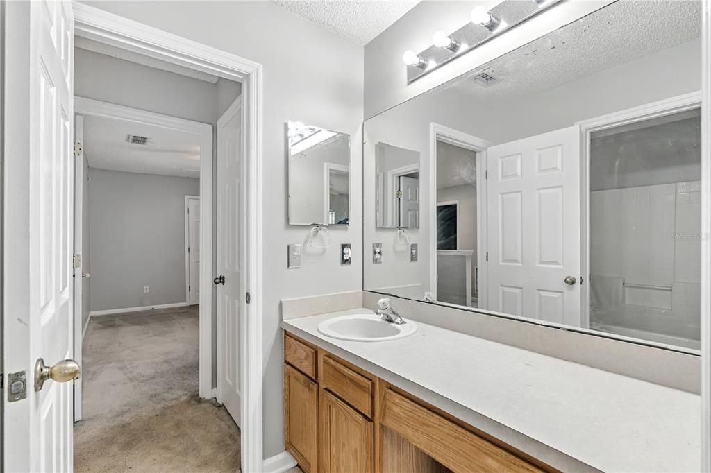 For Sale: $380,000 (4 beds, 3 baths, 2876 Square Feet)