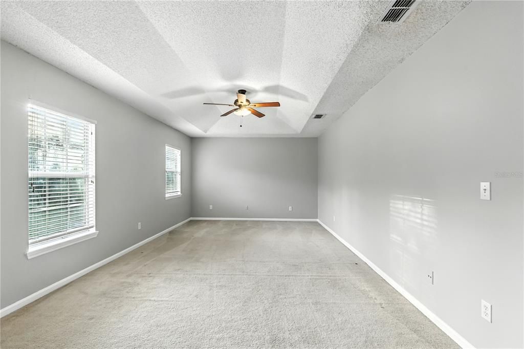 For Sale: $380,000 (4 beds, 3 baths, 2876 Square Feet)