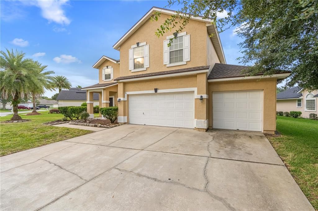 For Sale: $380,000 (4 beds, 3 baths, 2876 Square Feet)