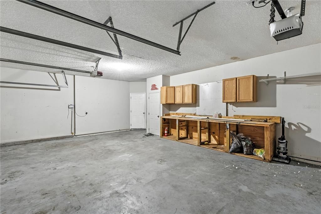 For Sale: $380,000 (4 beds, 3 baths, 2876 Square Feet)