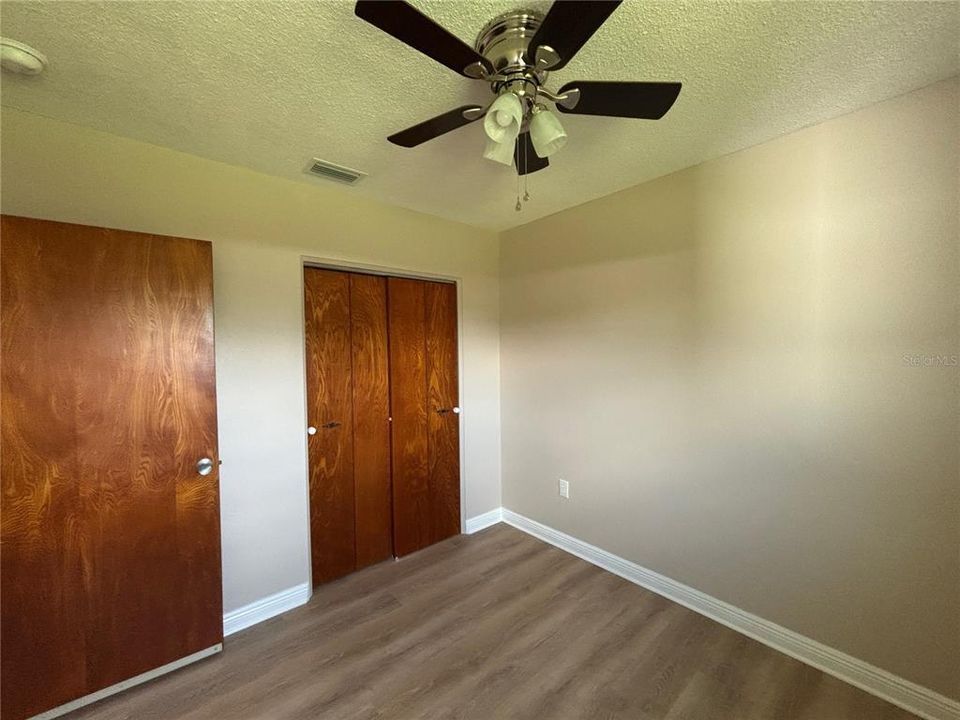 For Rent: $2,350 (2 beds, 1 baths, 1090 Square Feet)