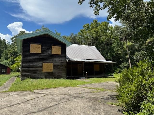 На продажу: $499,000 (5.52 acres)