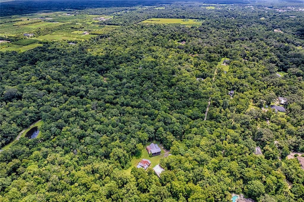 На продажу: $499,000 (5.52 acres)