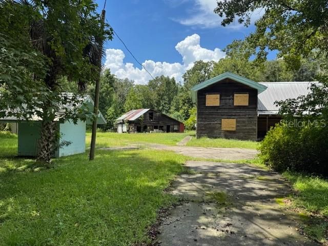 На продажу: $499,000 (5.52 acres)