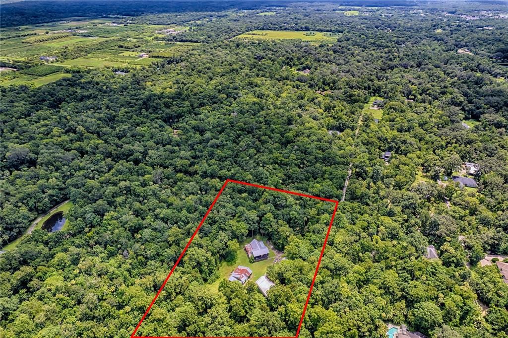 На продажу: $499,000 (5.52 acres)