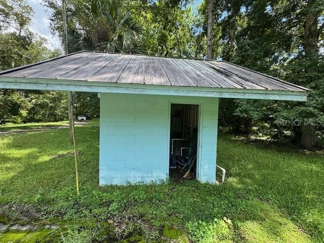 На продажу: $499,000 (5.52 acres)