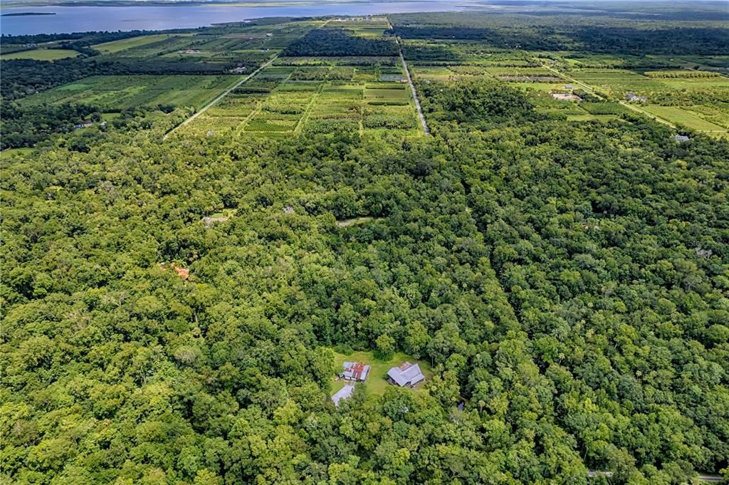 На продажу: $499,000 (5.52 acres)