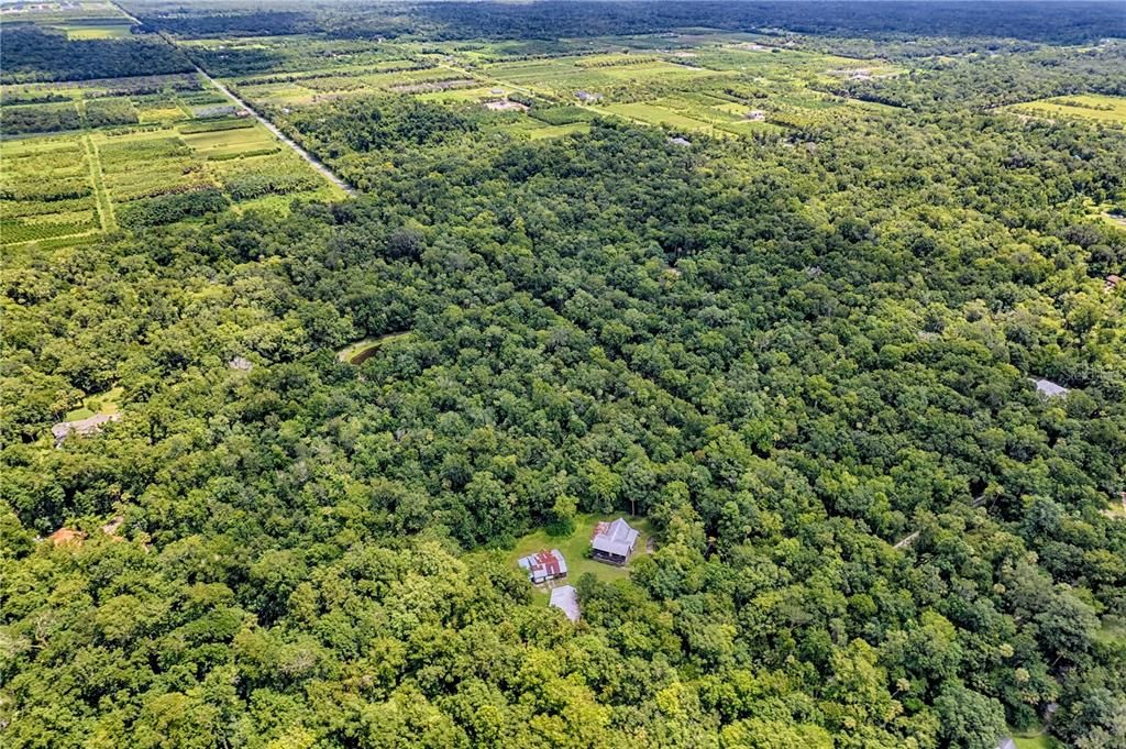 На продажу: $499,000 (5.52 acres)