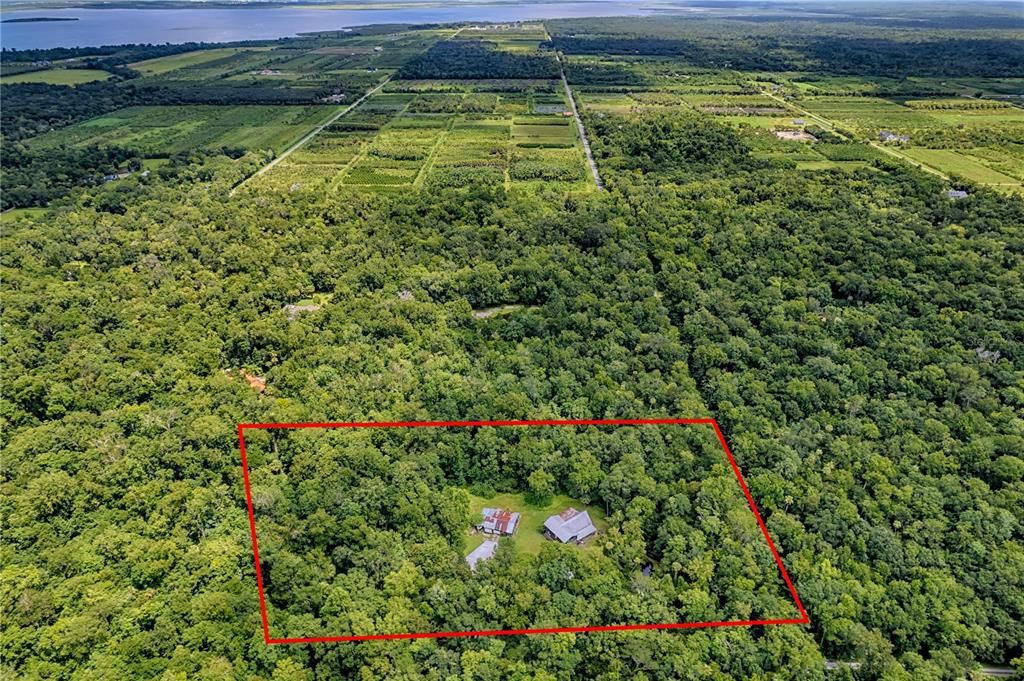 На продажу: $499,000 (5.52 acres)