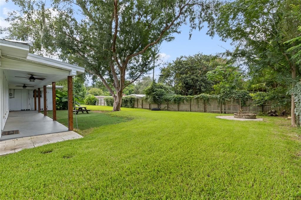 Под контрактом: $415,000 (5 спален, 3 ванн, 2610 Квадратных фут)