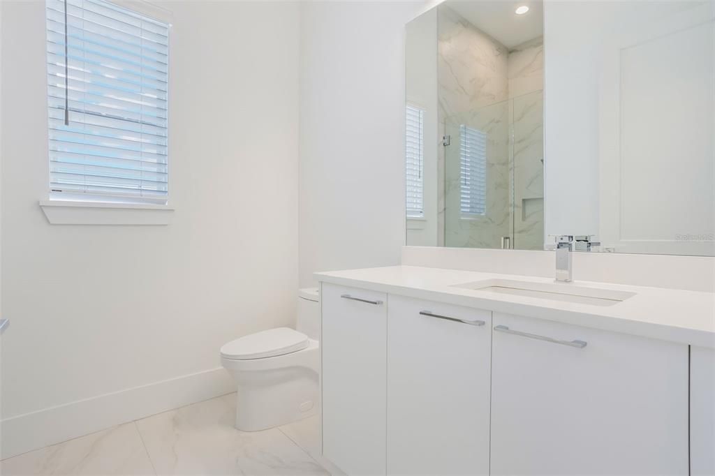 For Sale: $2,500,000 (5 beds, 4 baths, 3924 Square Feet)