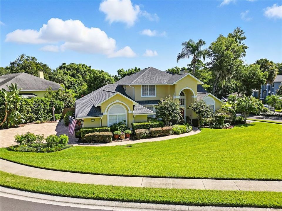 Activo con contrato: $719,000 (5 camas, 3 baños, 3378 Pies cuadrados)