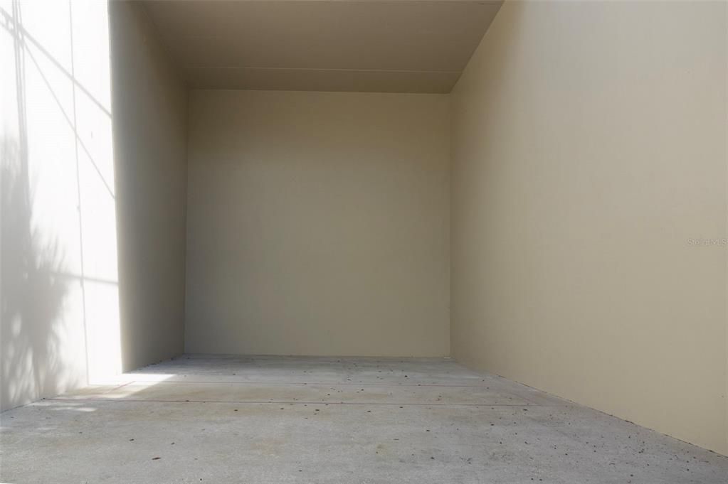 Activo con contrato: $719,000 (5 camas, 3 baños, 3378 Pies cuadrados)