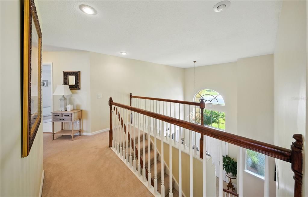 Activo con contrato: $719,000 (5 camas, 3 baños, 3378 Pies cuadrados)