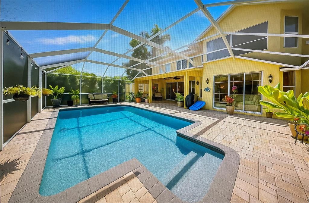 Activo con contrato: $719,000 (5 camas, 3 baños, 3378 Pies cuadrados)