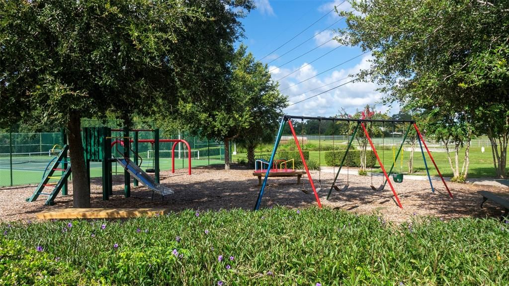 Activo con contrato: $719,000 (5 camas, 3 baños, 3378 Pies cuadrados)