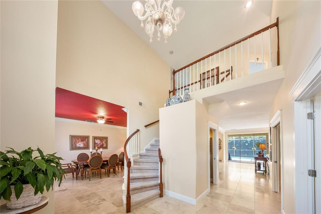 Activo con contrato: $719,000 (5 camas, 3 baños, 3378 Pies cuadrados)