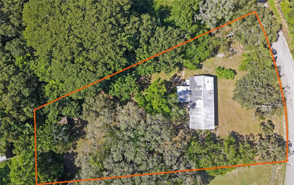 For Sale: $249,900 (3 beds, 2 baths, 1300 Square Feet)