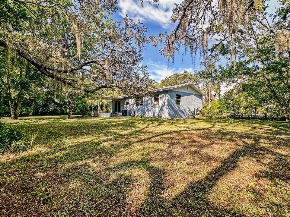 For Sale: $249,900 (3 beds, 2 baths, 1300 Square Feet)