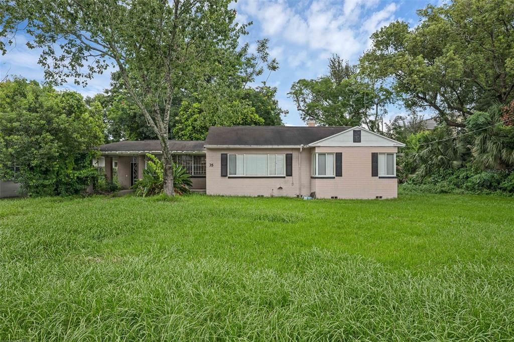 合同活跃: $599,000 (0.32 acres)