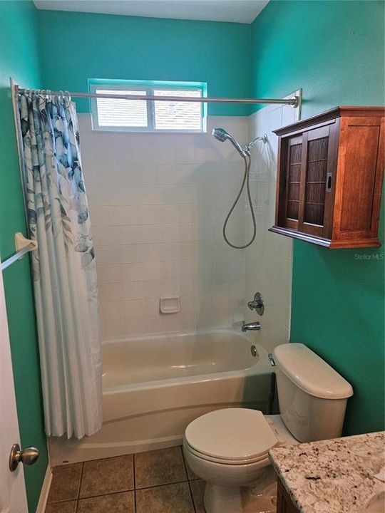 出租: $2,500 (3 贝兹, 2 浴室, 1943 平方英尺)