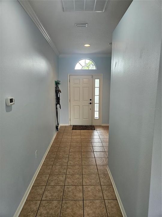 出租: $2,500 (3 贝兹, 2 浴室, 1943 平方英尺)